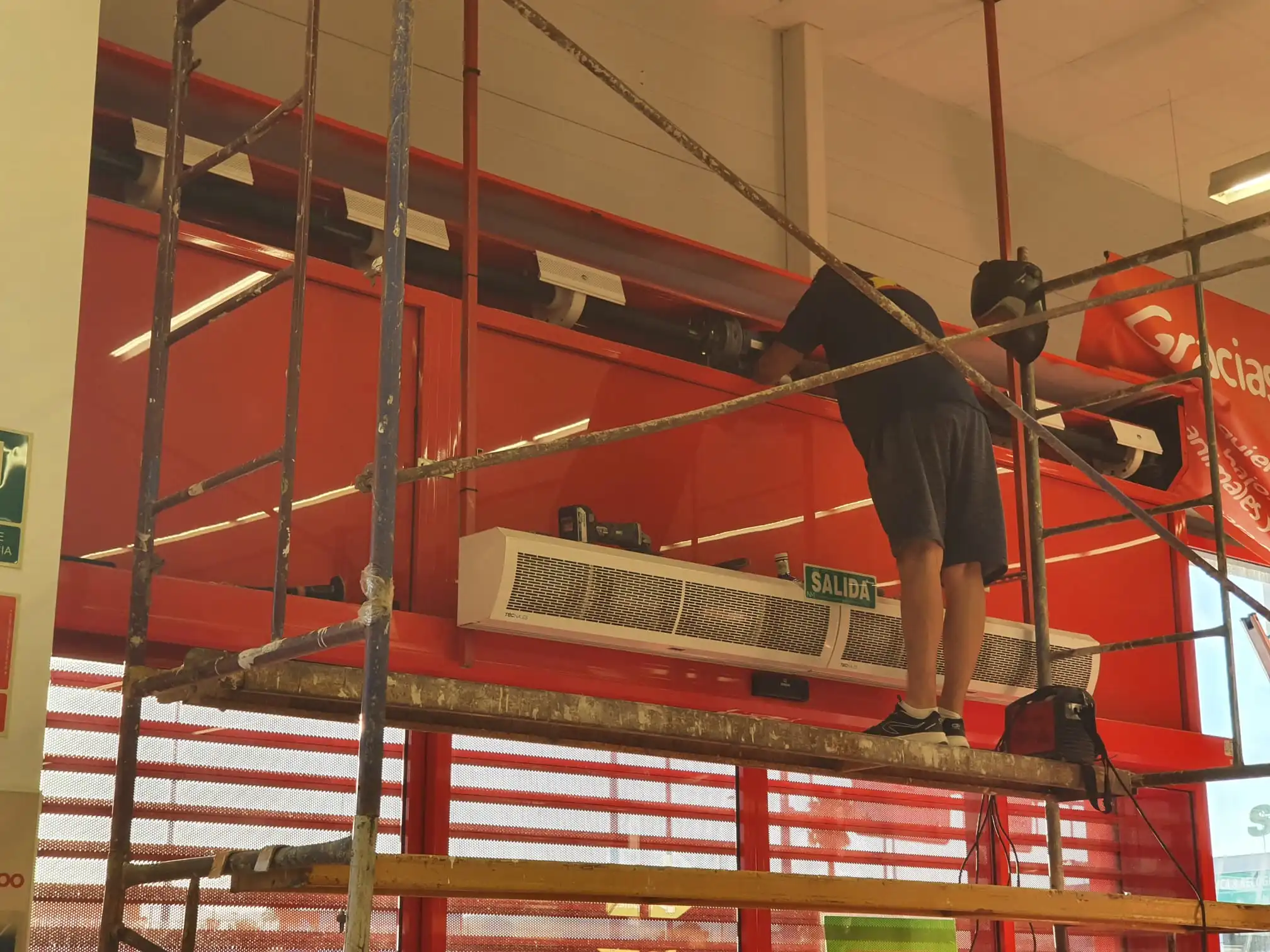 instalacion de puertas automaticas Cartagena